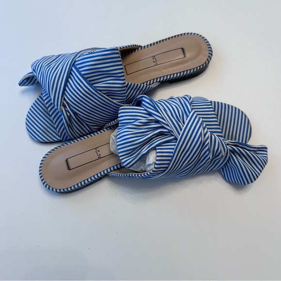 No 21 Striped Crossover Sandal seersucker /blue stripe satin 41 GUC - Picture 3 of 7